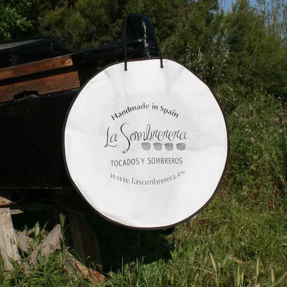 bolsa de tela + sombrerera